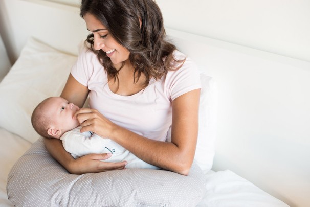 5 Tips To Make Breastfeeding Easier